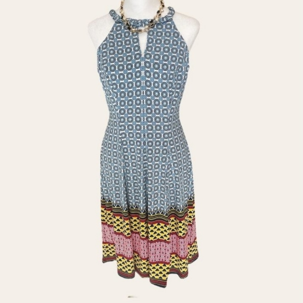 3/$25🆕 Maggy London Geometric Print Peekaboo Dress with Braided Neckline size 4